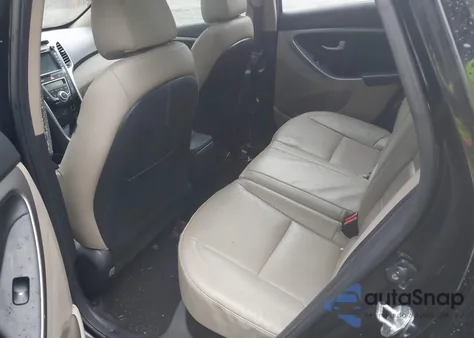 2016 Hyundai Elantra Gt z USA, uszkodzony, nr VIN KMHD35LHXGU316351